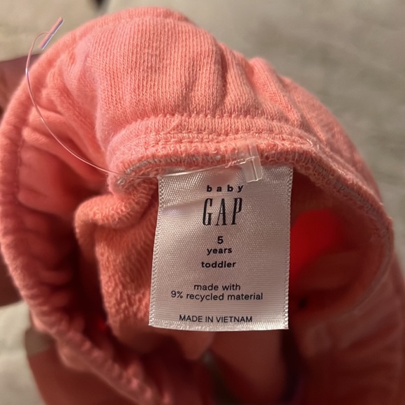 Kids Gap shorts - Picture 3 of 3